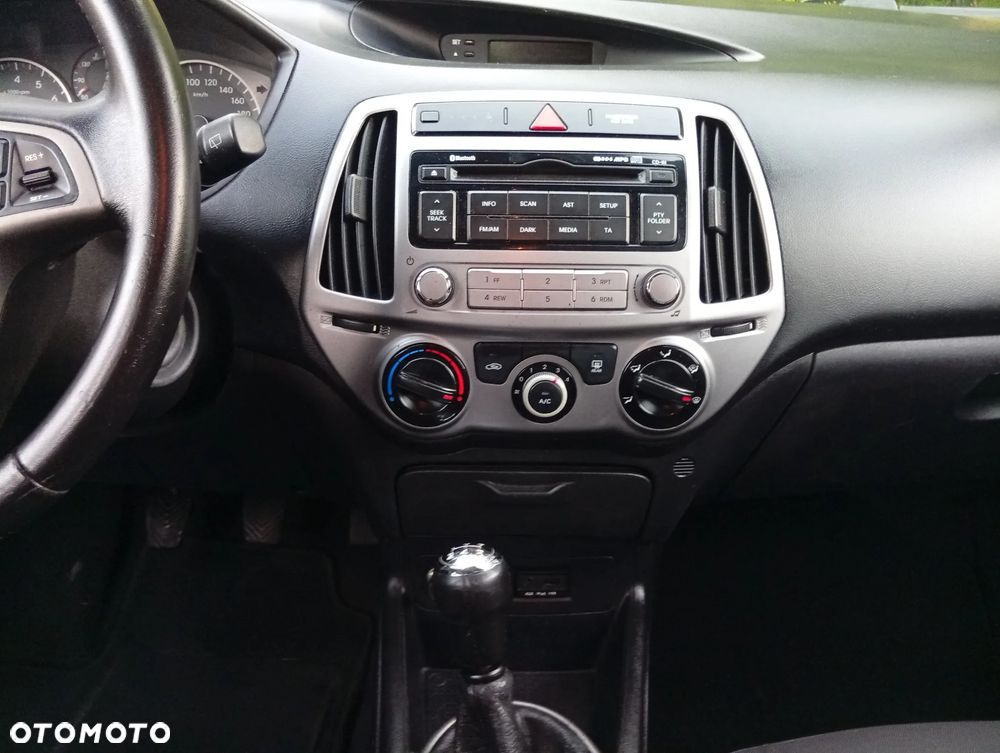 Hyundai i20 1.25 Classic + - 9