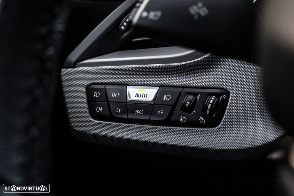 BMW 116 d Aut. Luxury Line - 17