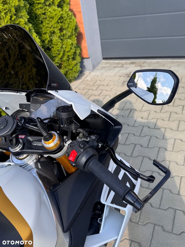 Aprilia RSV - 9