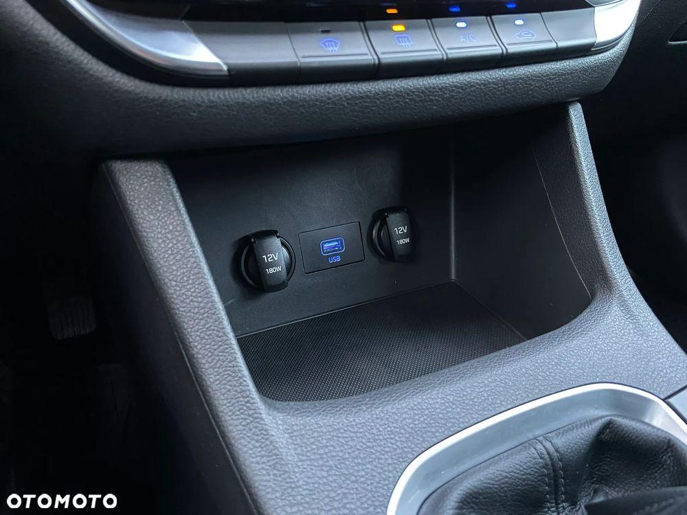 Hyundai i30 1.5 DPI Classic + - 35