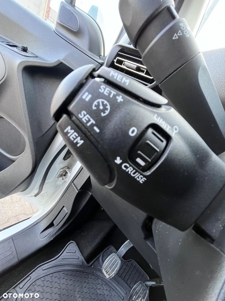 Peugeot Rifter 1.5 BlueHDI Active Pack S&S - 29
