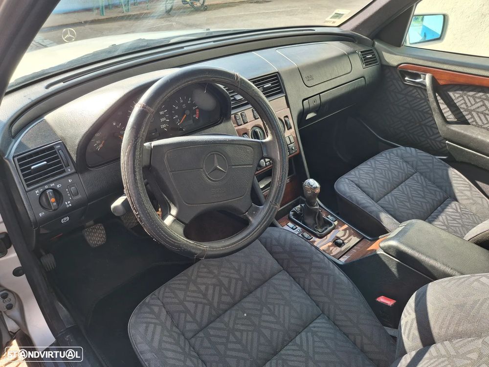 Mercedes-Benz C 220 - 7
