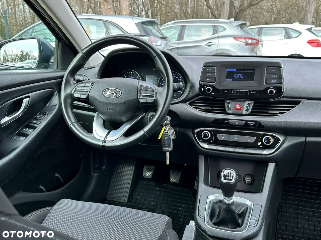 Hyundai i30 1.6 D Classic + - 16