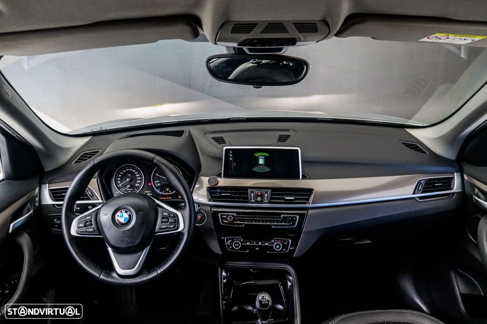 BMW X1 16 d sDrive Line xLine - 31