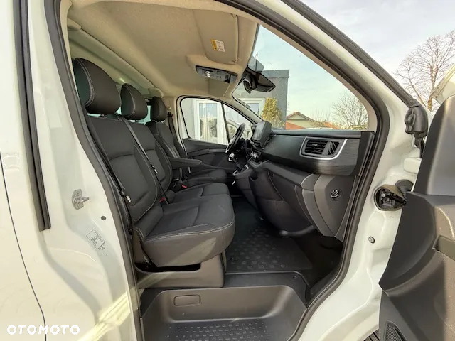 Nissan NV300 - 7