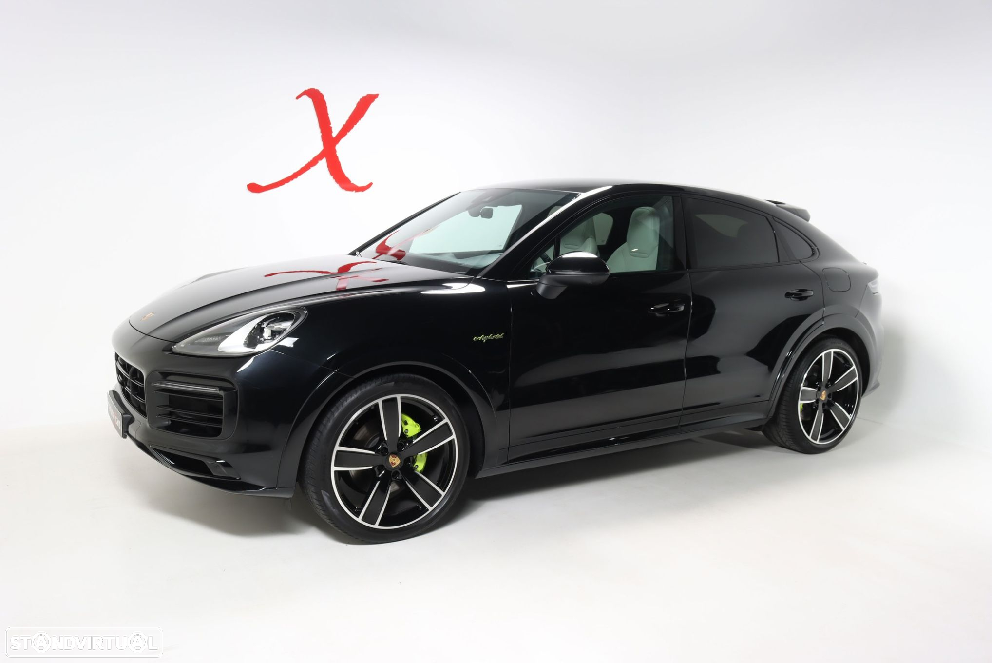 Porsche Cayenne Coupé E-Hybrid Platinum Edition - 2
