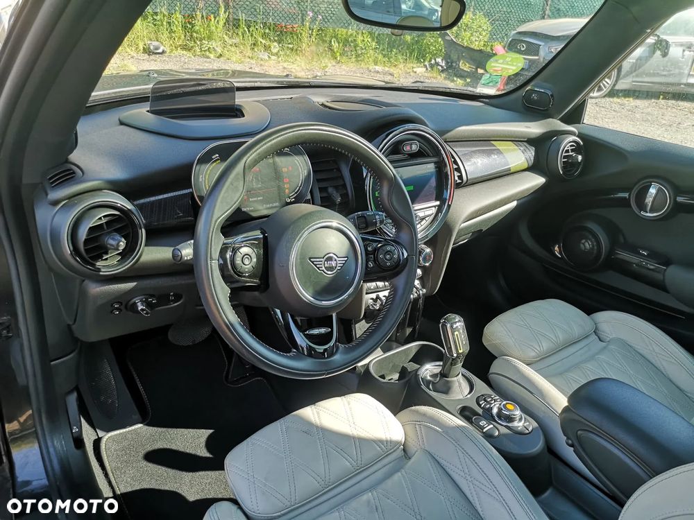 MINI Cooper SE - 31