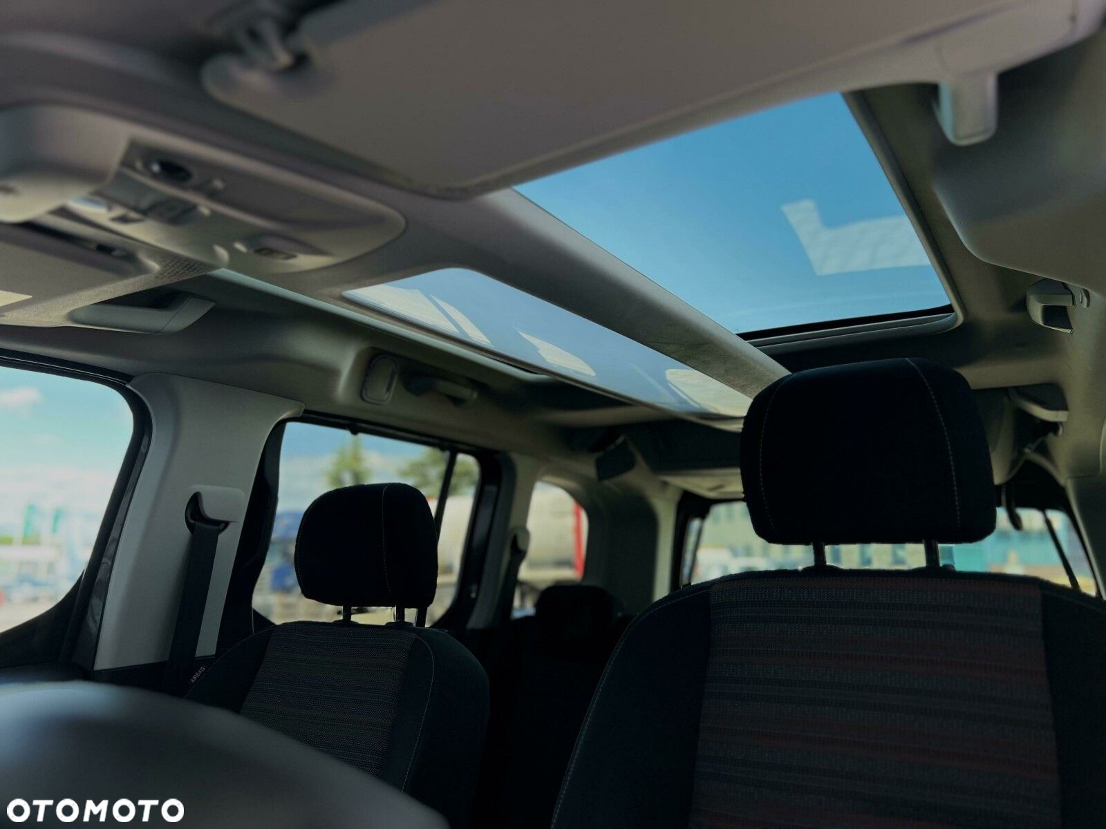 Opel Combo Life 1.5 CDTI Enjoy S&S - 38