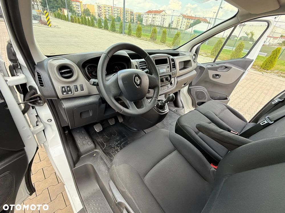 Renault Trafic - 23