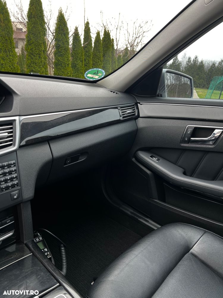 Mercedes-Benz E 220 CDI DPF BlueEFFICIENCY 7G-TRONIC Avantgarde - 19