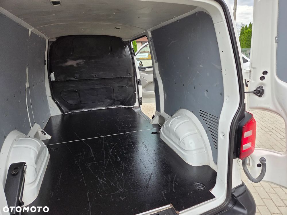 Volkswagen Transporter L2H1 - 22