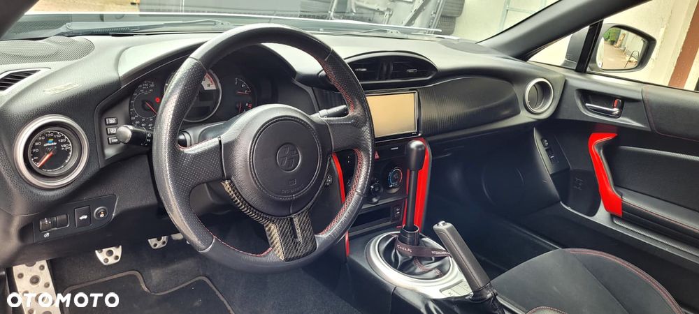 Toyota GT86 2.0 Prestige - 10