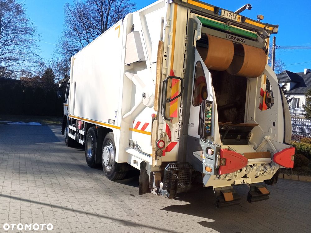 Renault Renault Śmieciarka Renault D WIDE / Euro 6 / SEMAT - 8