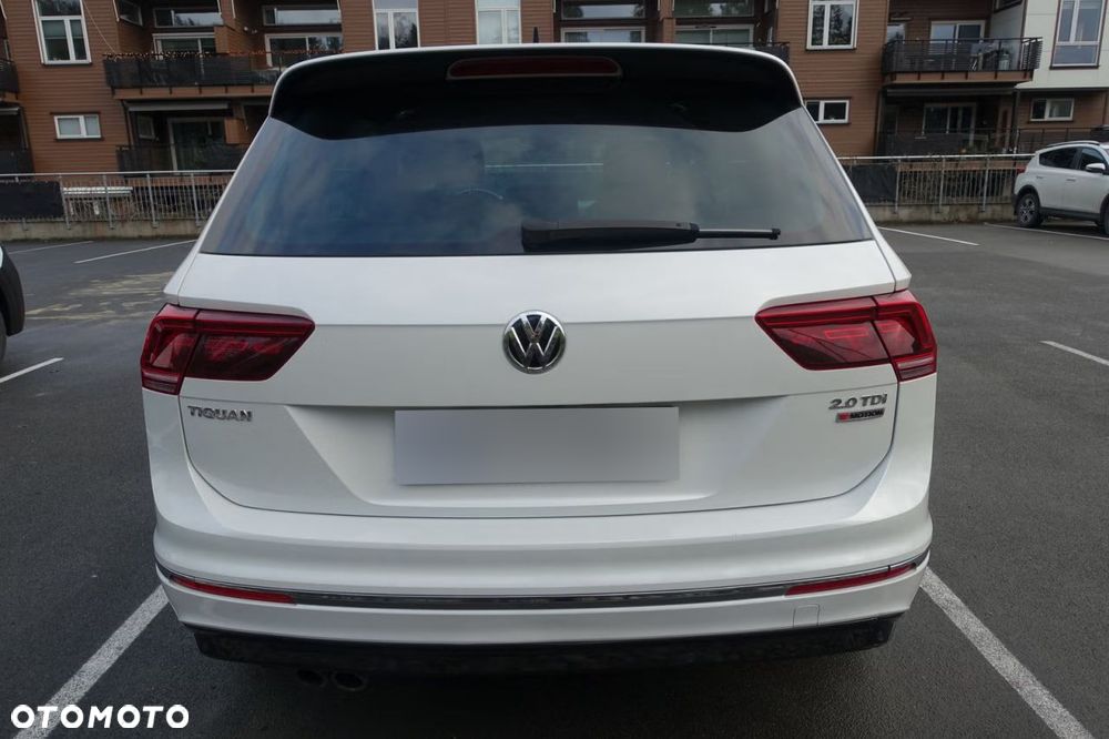 Volkswagen Tiguan 2.0 TDI SCR 4MotION DSG R-Line - 9