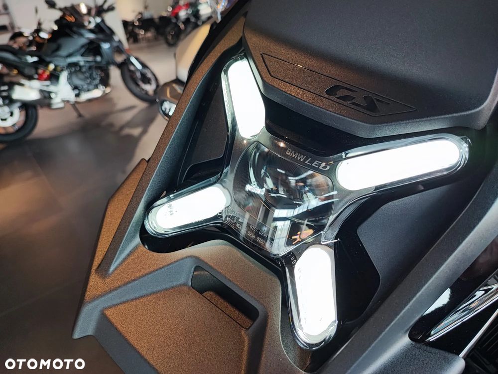 BMW R - 12