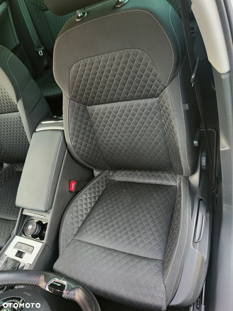 Skoda Superb 2.0 TDI Active DSG7 - 26