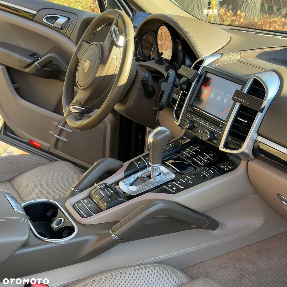 Porsche Cayenne Diesel Platinum Edition - 2