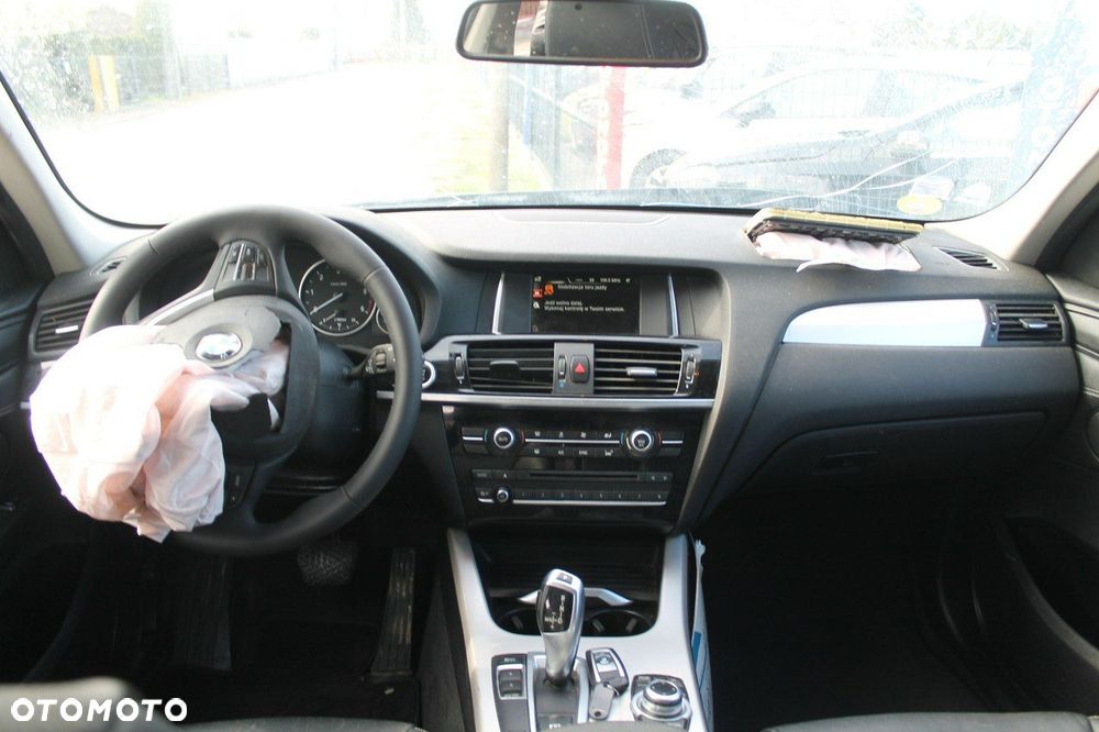 BMW X3 sDrive18d - 11