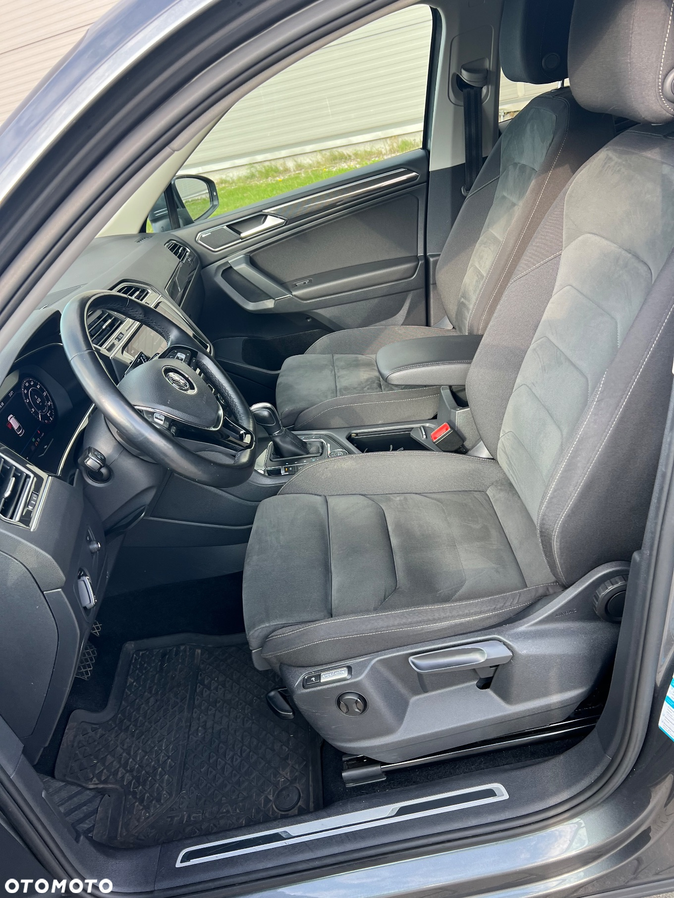 Volkswagen Tiguan - 16