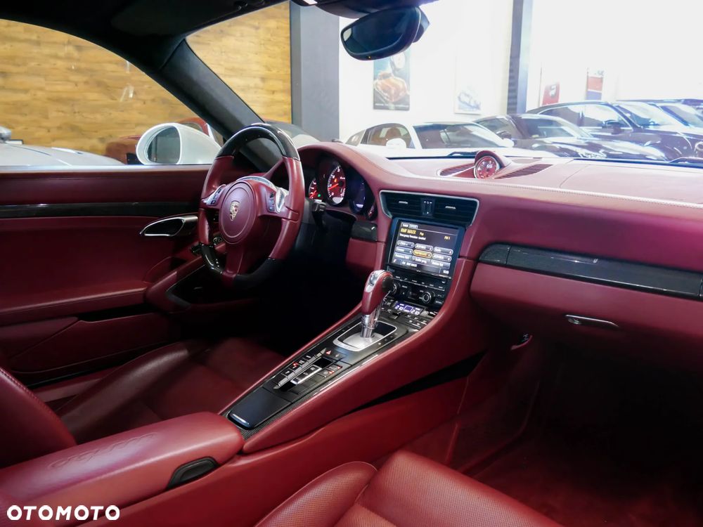 Porsche 911 Turbo S - 13