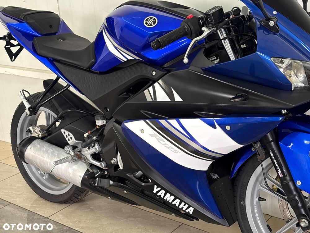 Yamaha YZF - 9