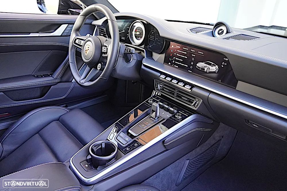 Porsche 911 (992) Turbo S PDK - 32