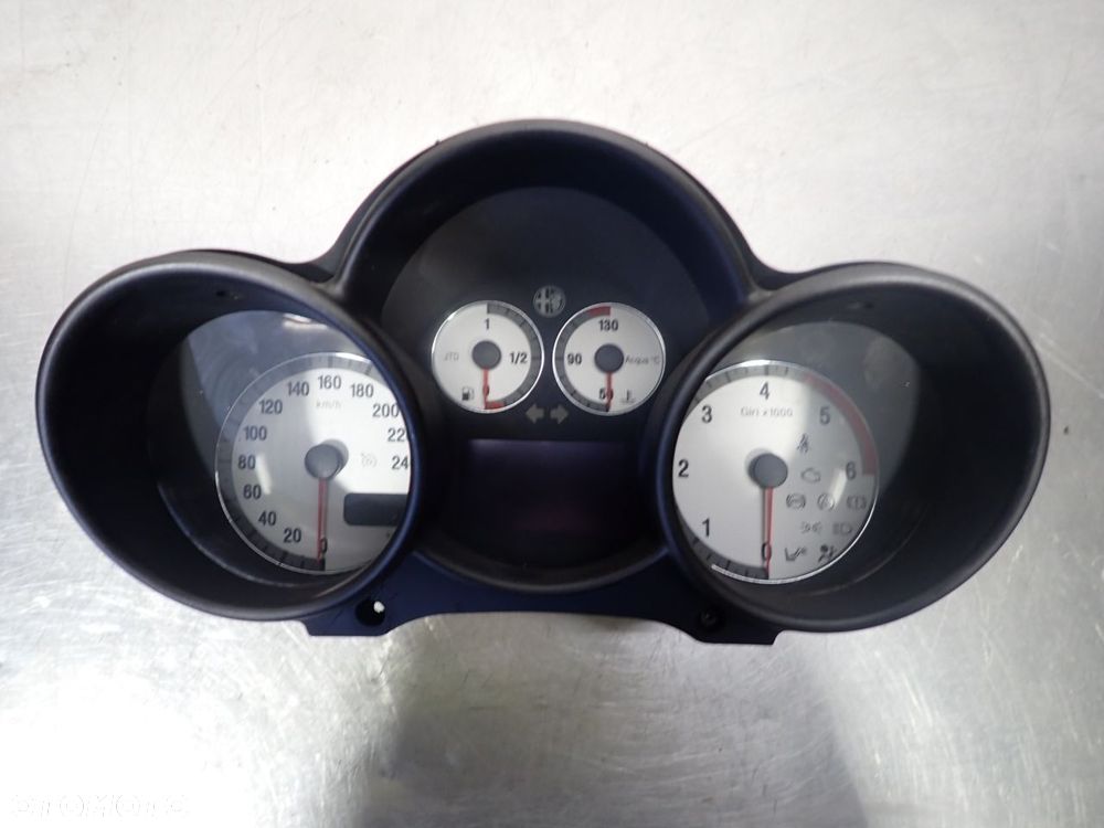 LICZNIK ALFA ROMEO GT 156050197  110080264011 - 2