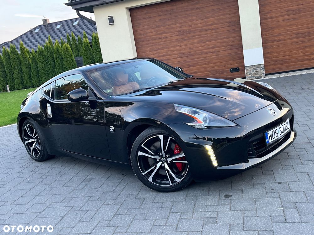 Nissan 370 Z - 28