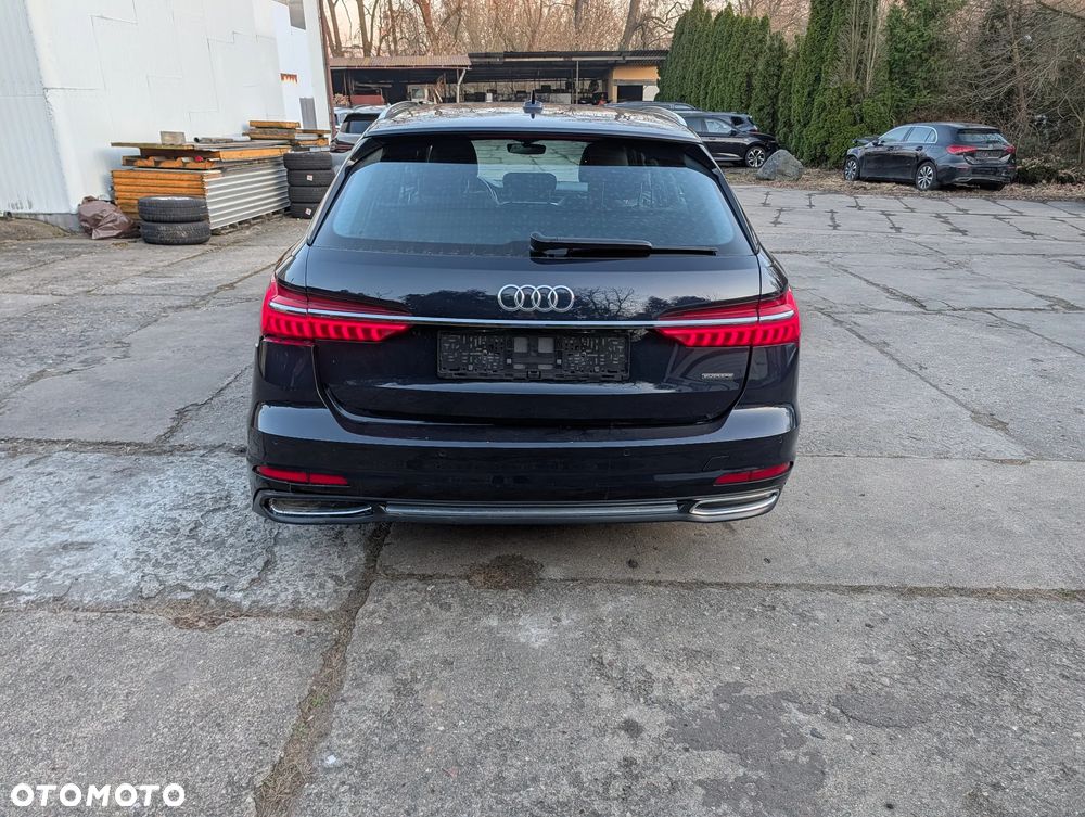 Audi A6 Avant 40 TDI quattro S tronic - 9