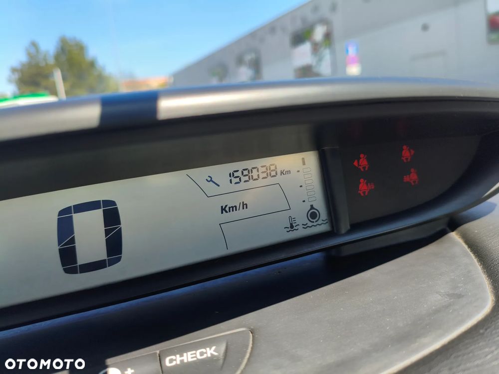 Citroën C4 1.6 16V Impress - 3