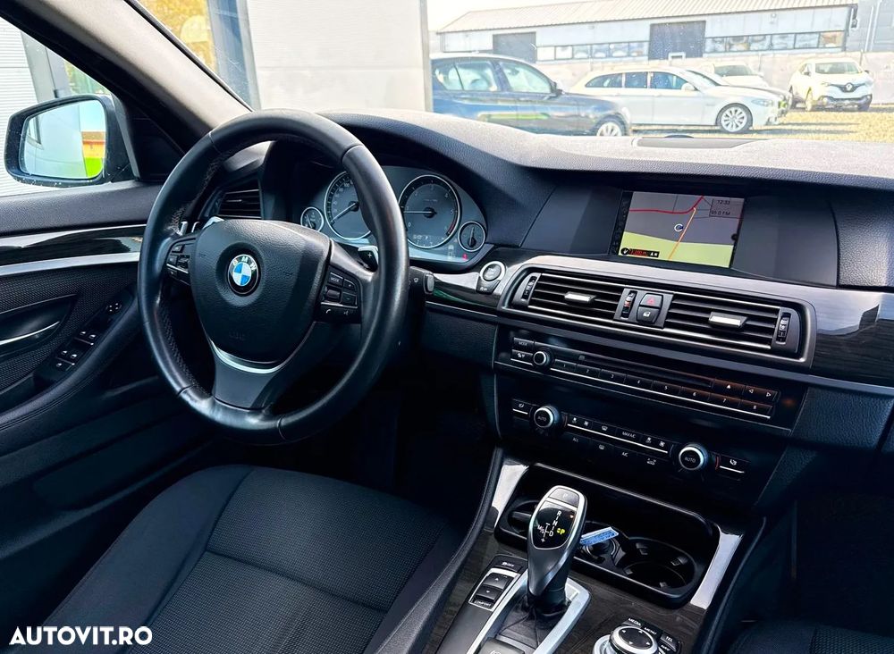 BMW Seria 5 520d Touring Aut. - 19