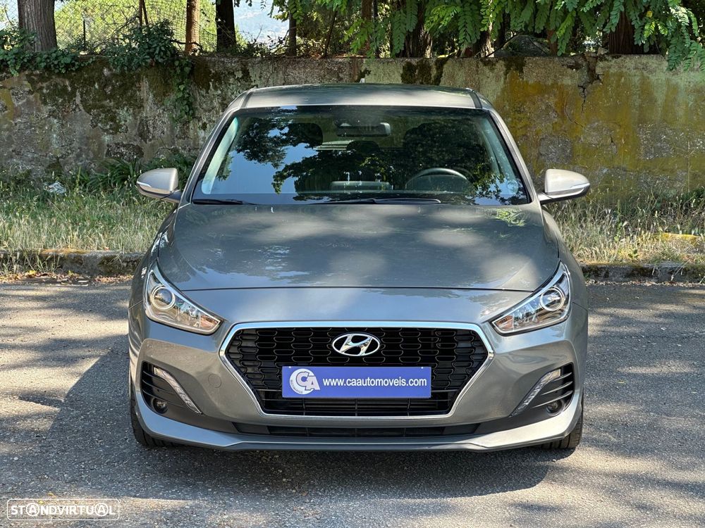 Hyundai i30 1.6 CRDI STyle Plus - 4