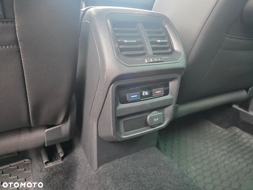Volkswagen Tiguan - 17