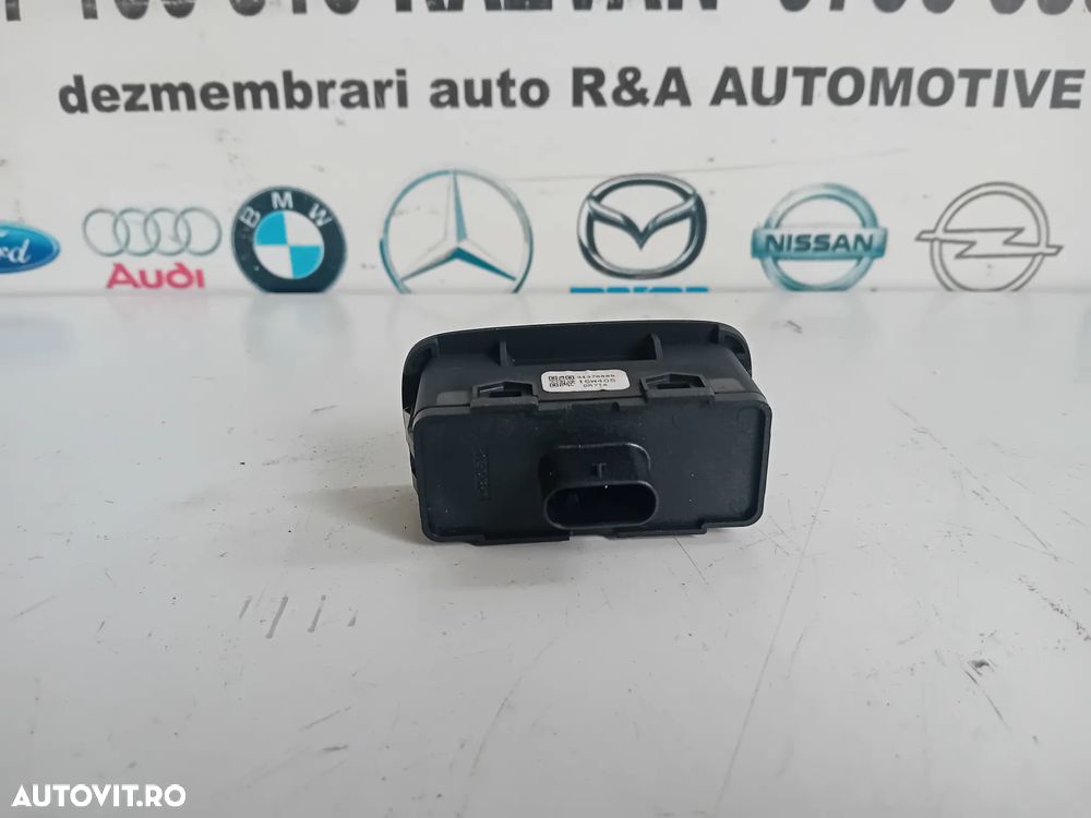 Buton Comanda Inchidere/Deschidere Portbagaj Volvo XC90 XC60 S90 V90 An 2016+ Cod OEM 31376889 - 4