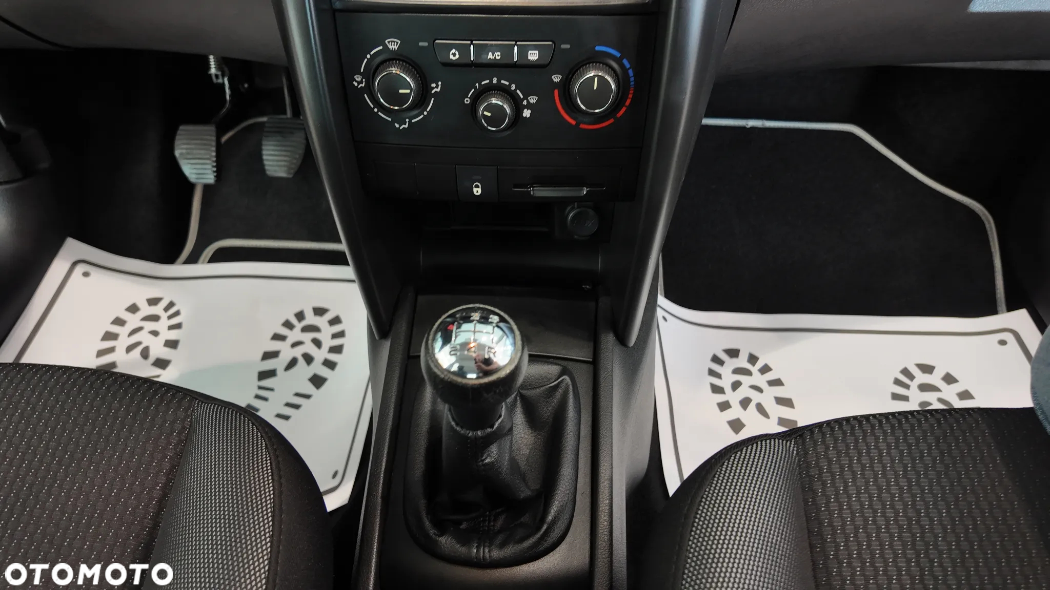Peugeot 207 1.4 Trendy - 38