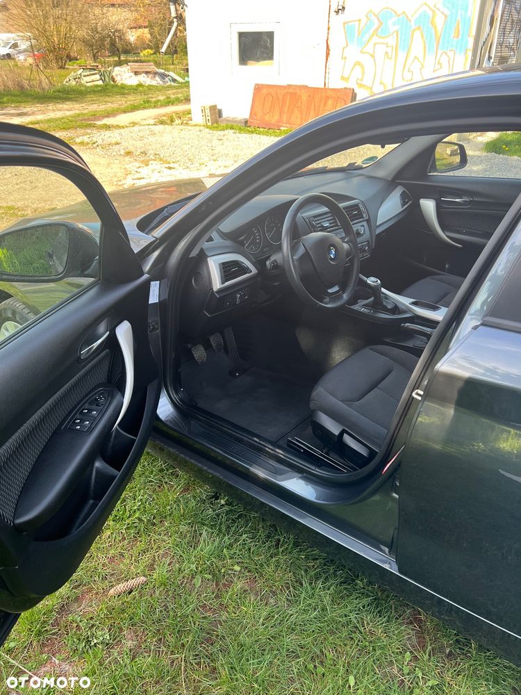 BMW Seria 1 114i - 14