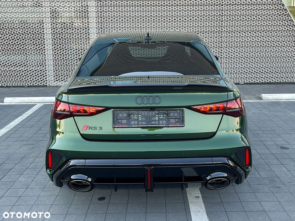 Audi RS3 Limousine - 11