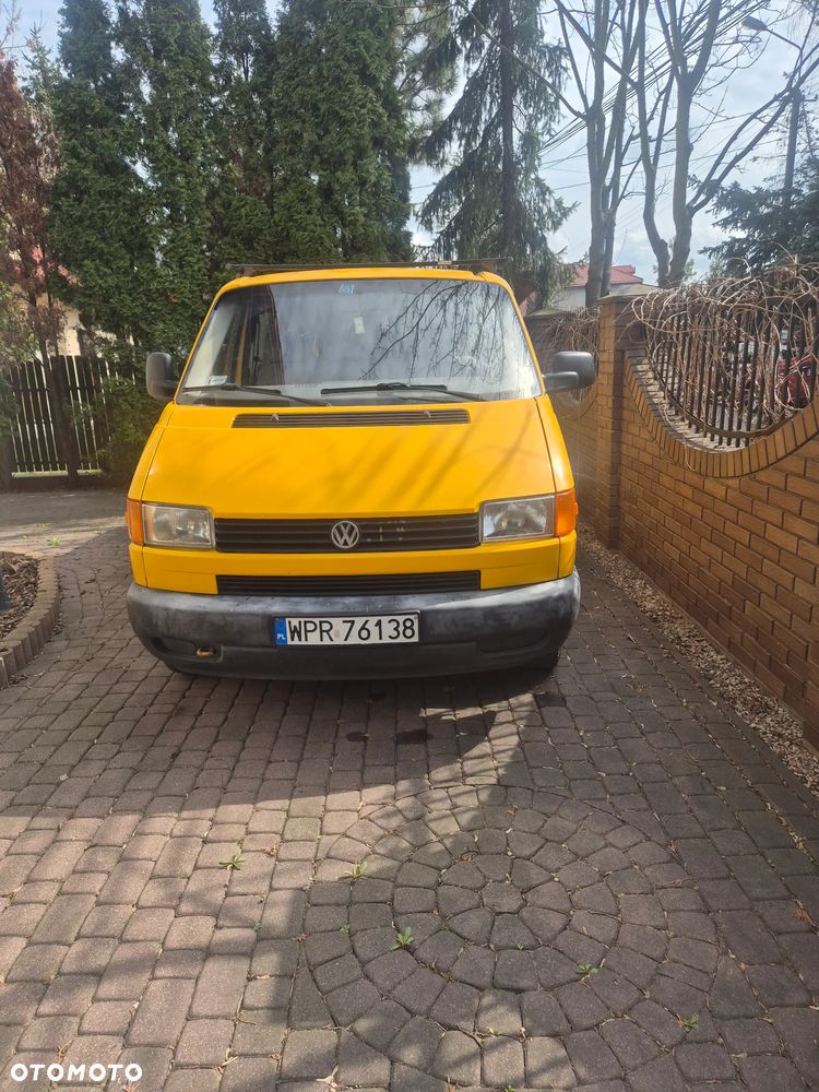 Volkswagen Transporter - 2