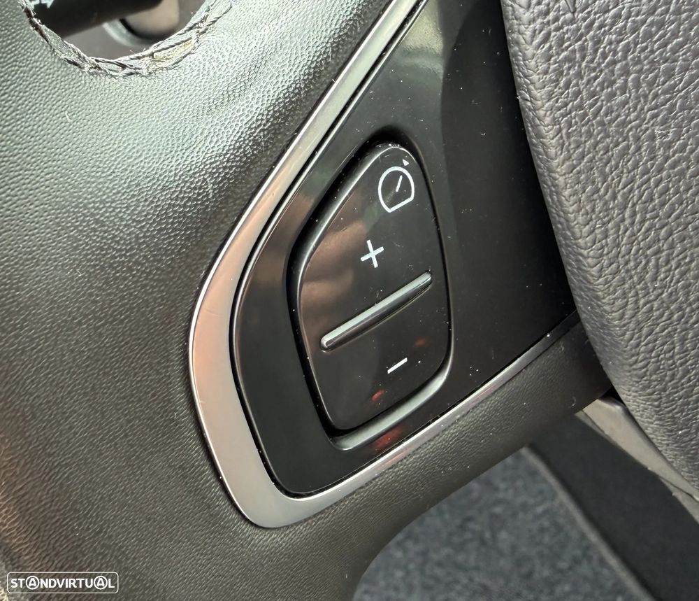 Renault Clio 0.9 TCe Limited - 13