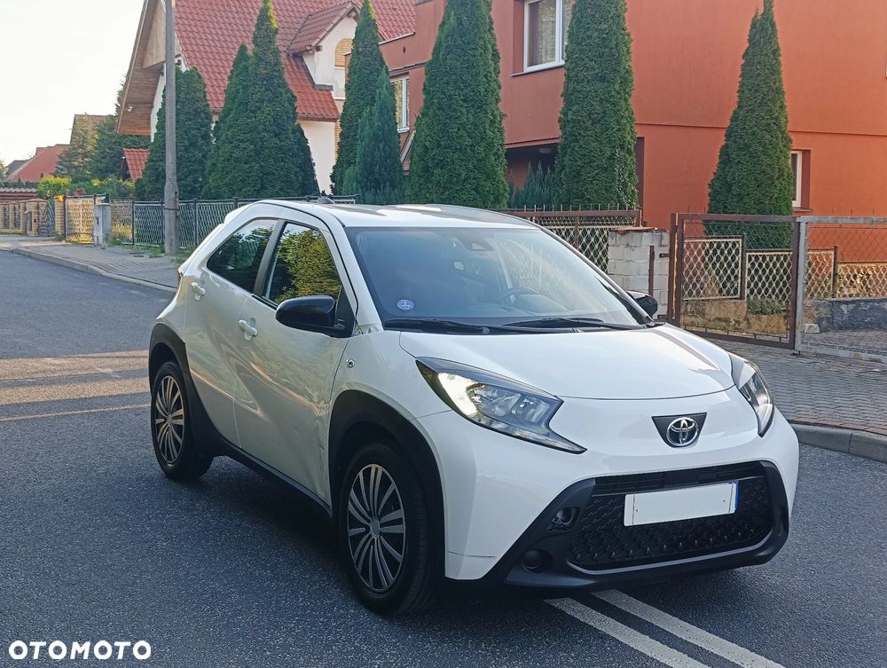 Toyota Aygo X S-CVT Air JBL - 3