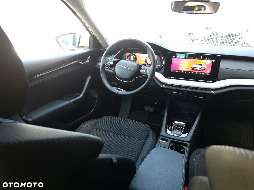 Skoda Octavia 1.5 TSI mHEV Selection DSG - 14