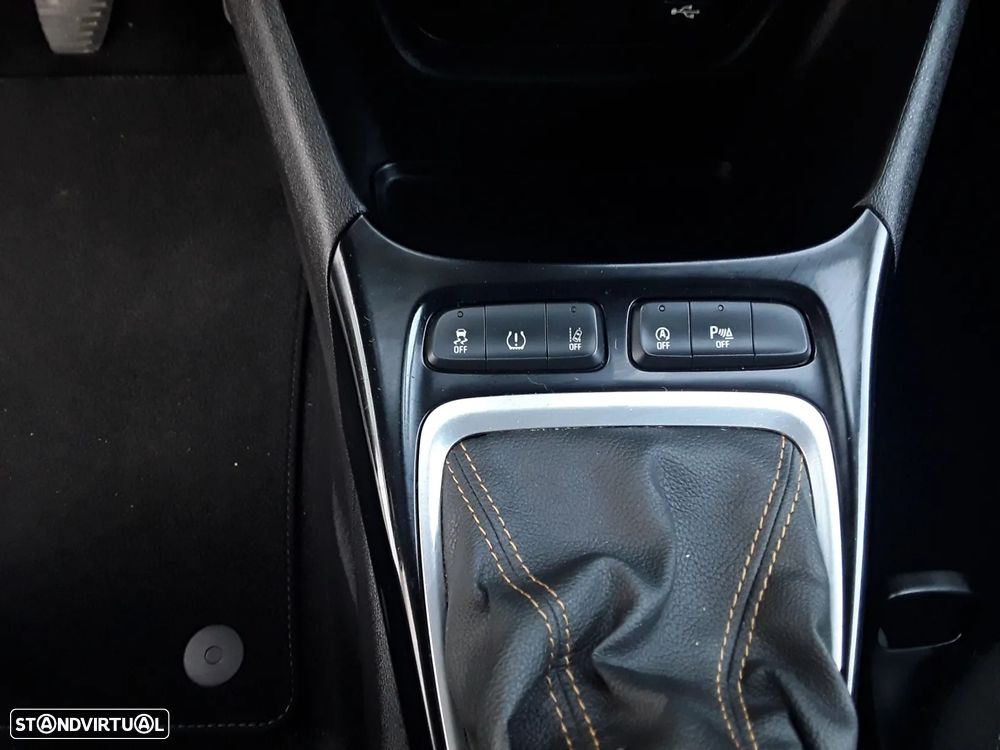 Opel Crossland X - 16