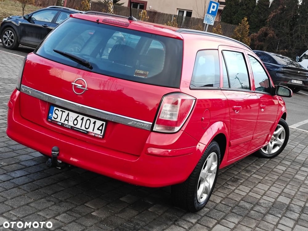 Opel Astra 1.9 CDTI DPF Cosmo - 3