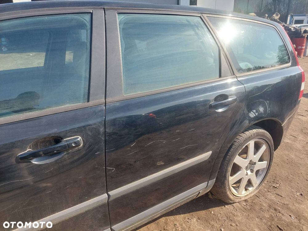 DRZWI KOMPLETNE LEWY TYŁ VOLVO V50 I 019-26 - 2