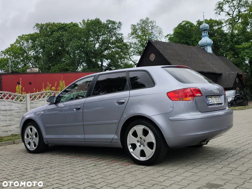Audi A3 Sportback 1.6 S line Sportpaket plus - 12