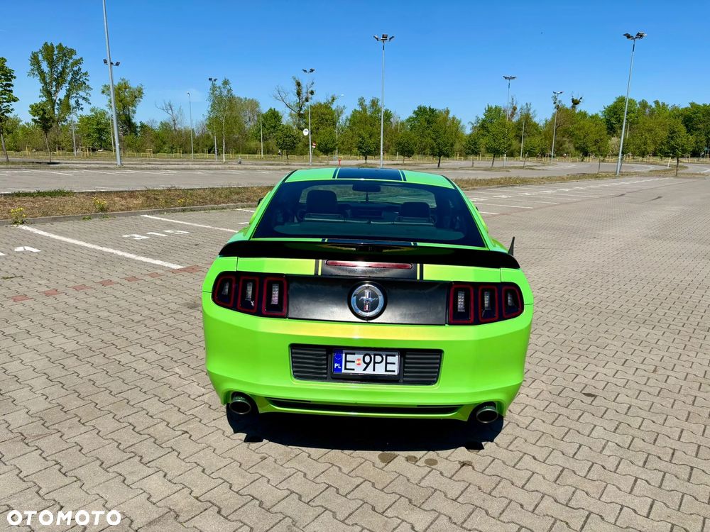Ford Mustang 3.7 V6 Premium - 13