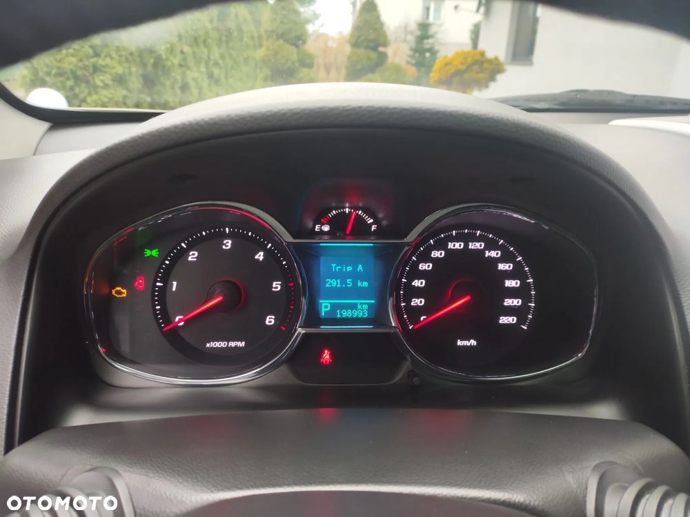 Chevrolet Captiva 2.2 D LTZ - 22