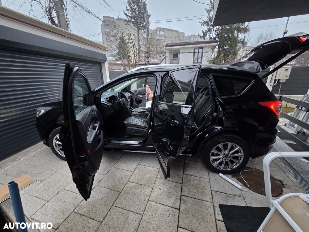 Ford Kuga 2.0 TDCi 4x4 Aut. Vignale - 17