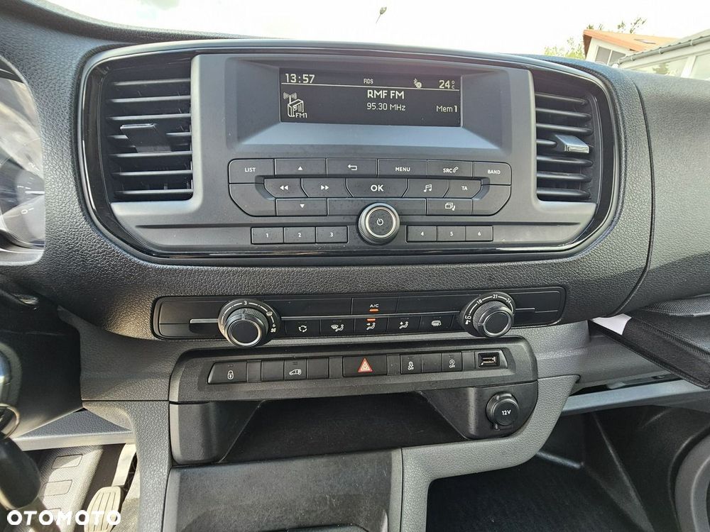 Opel Vivaro - 24