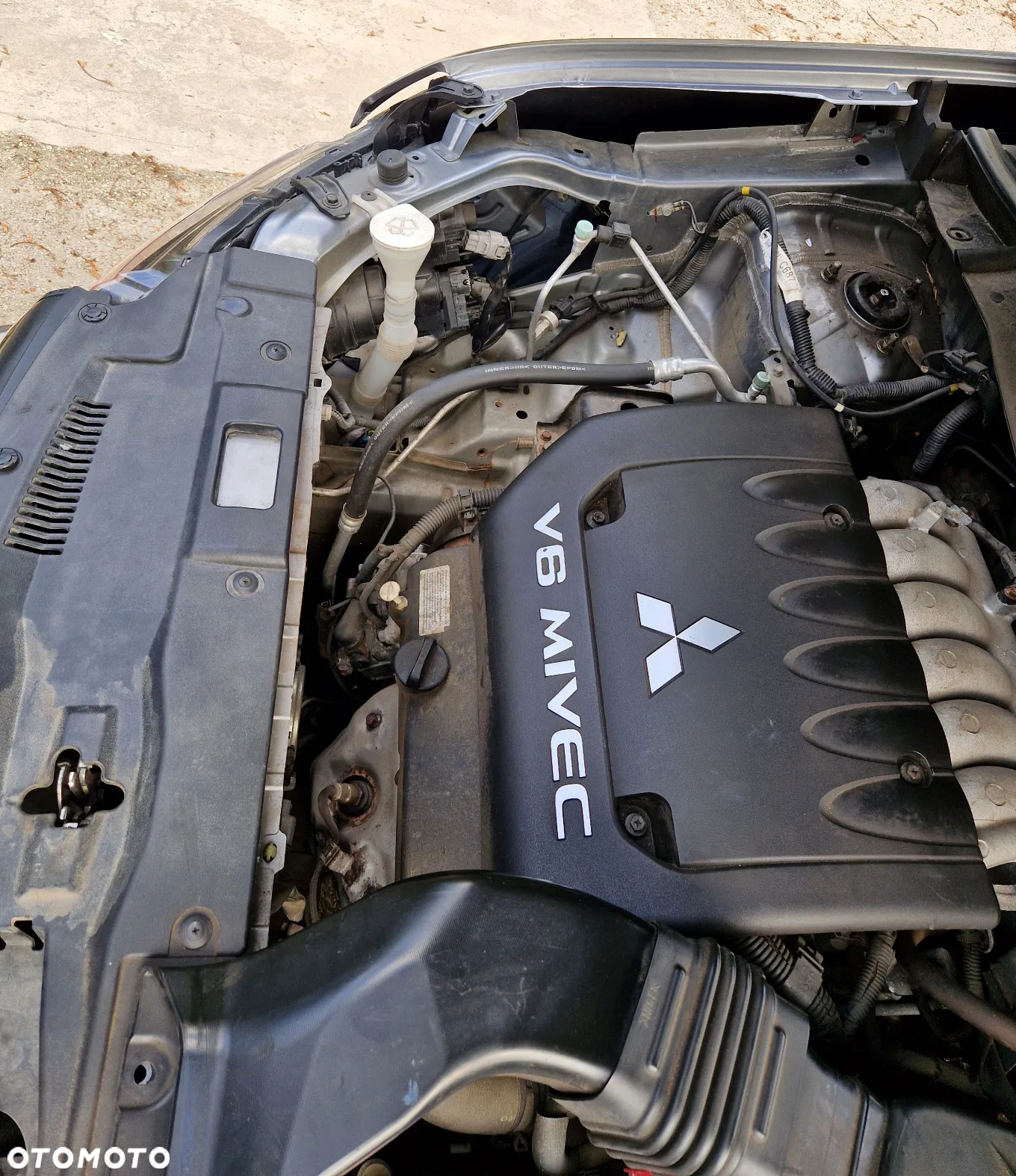 Mitsubishi Outlander - 25